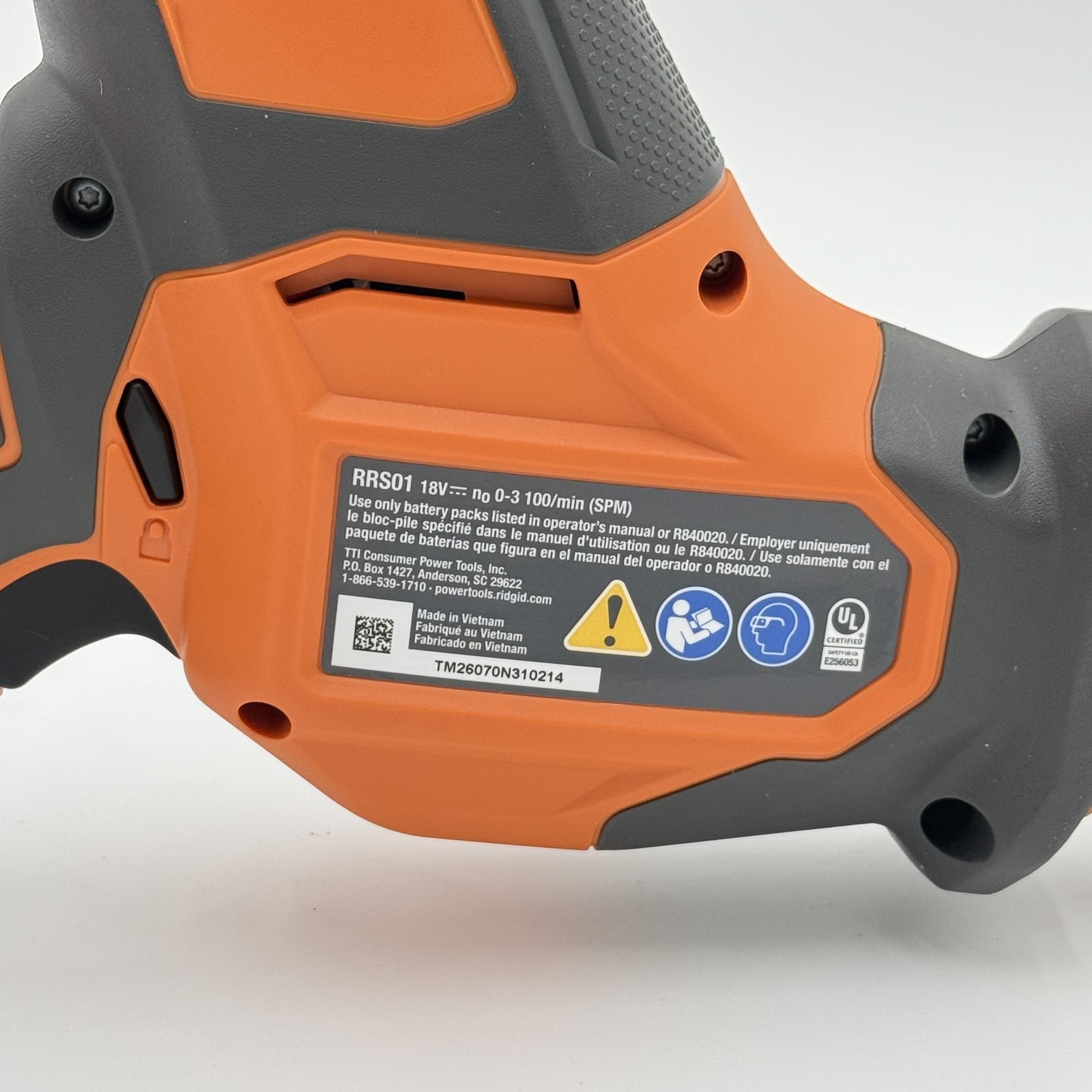 RIDGID 18V SubCompact Brushless One-Handed Reciprocating Saw + FREE Charger