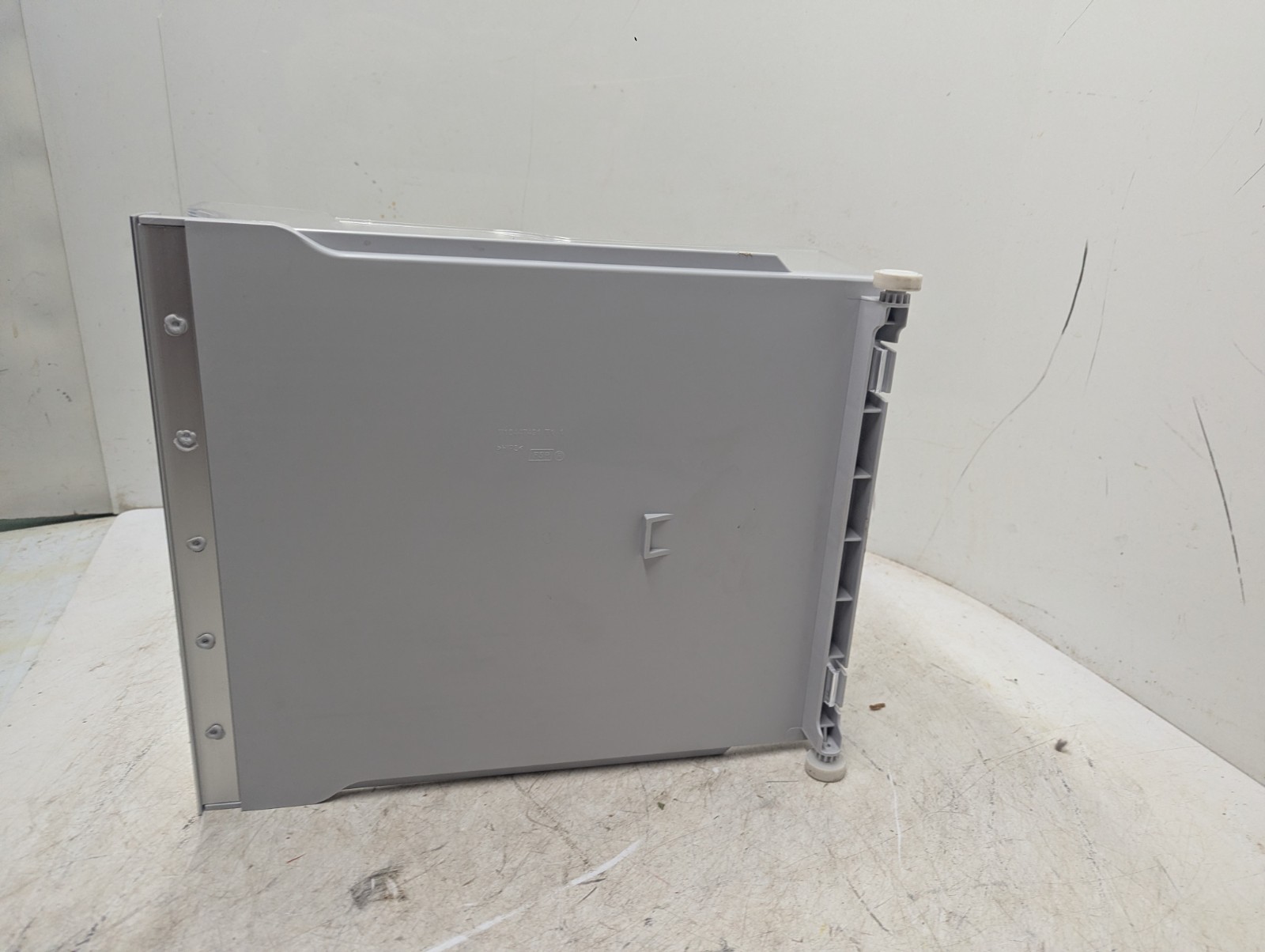 Whirlpool Refrigerator Crisper Drawer W10447491 (Money Back Guarantee)