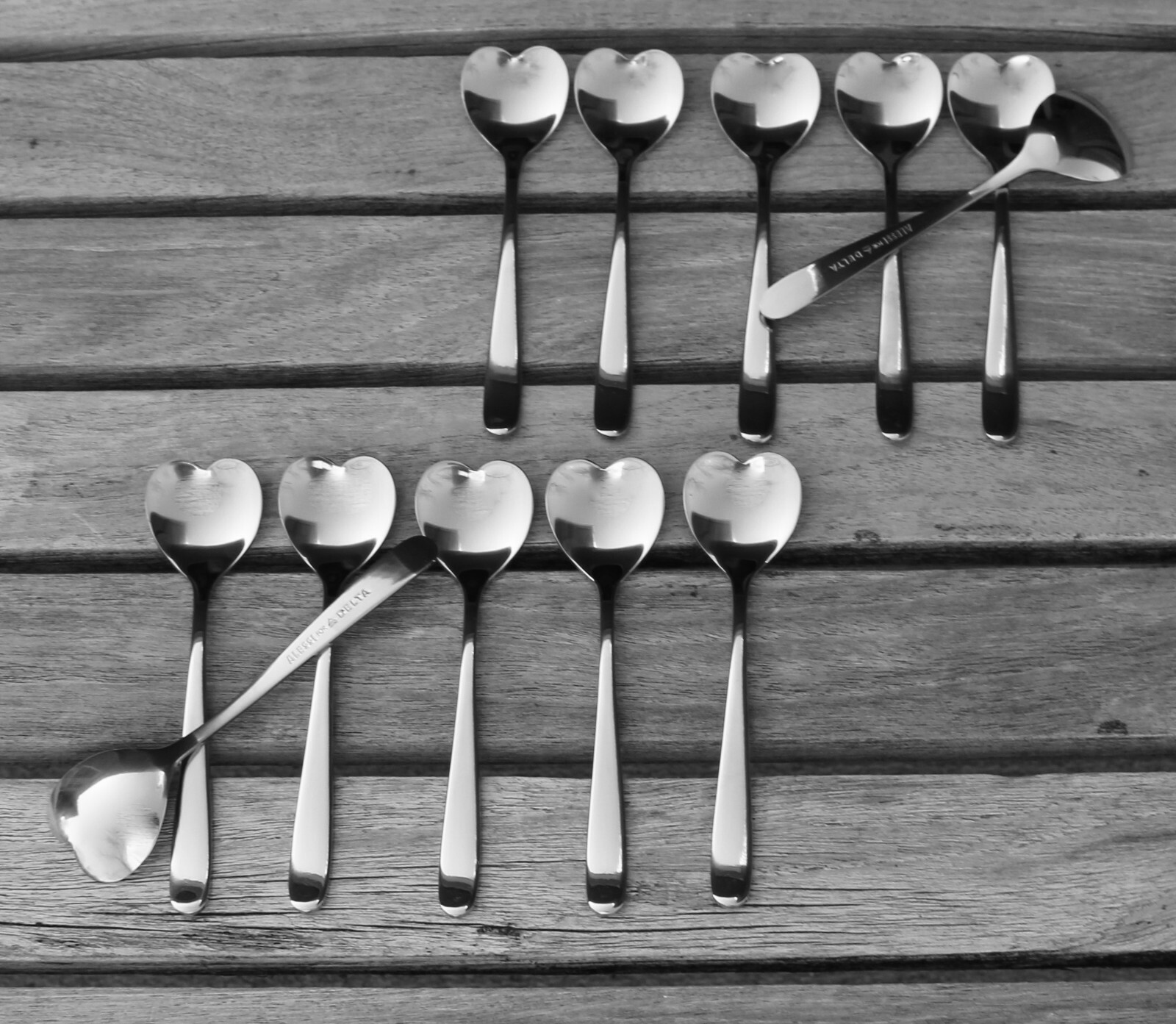 Spoons Alessi Delta Spoon Lot of 12 HEART-SHAPED Coffee Tea Dessert 5″