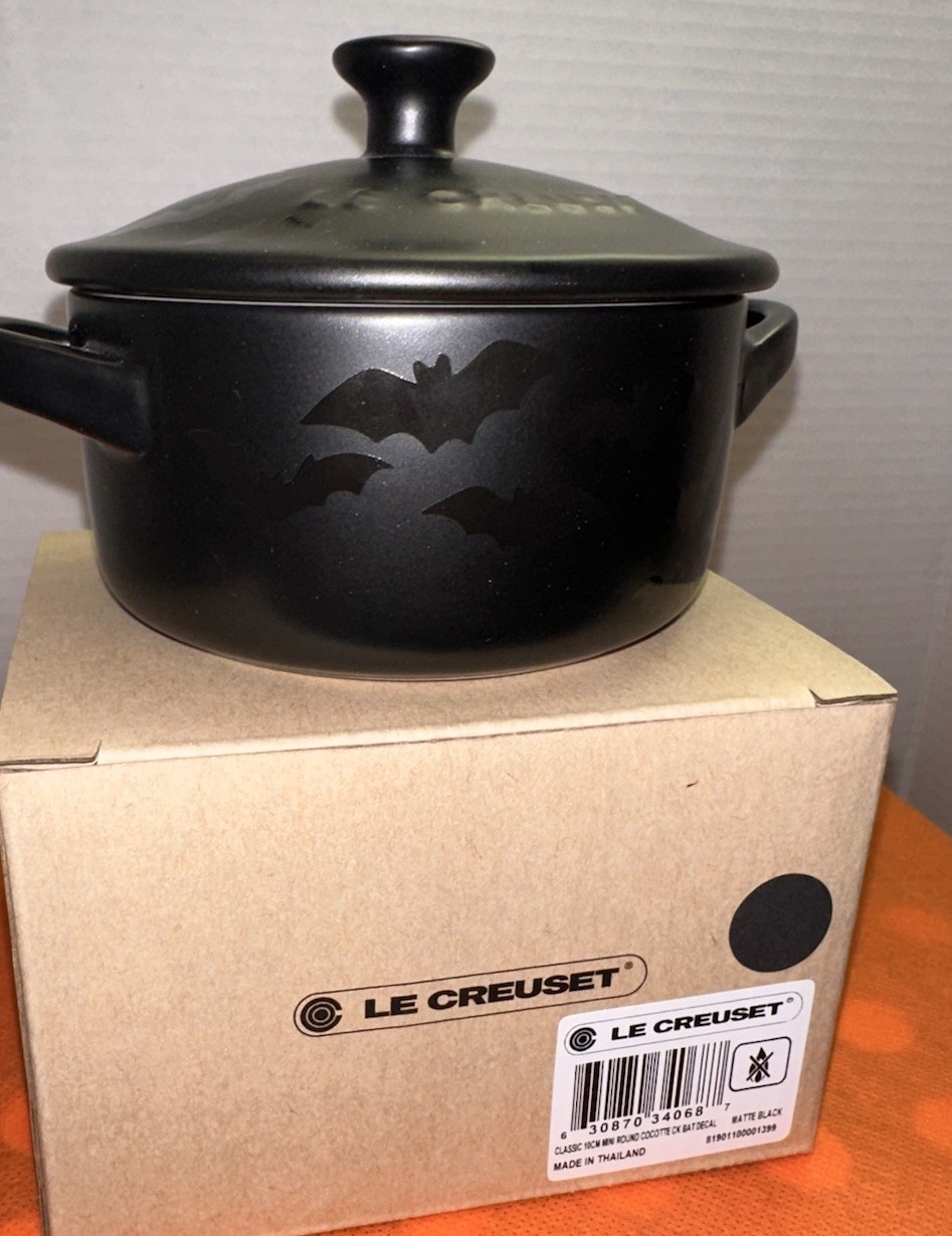 Le Creuset Matte Black Mini Round 8 oz Cocotte Shiny Bat Decal Halloween NIB