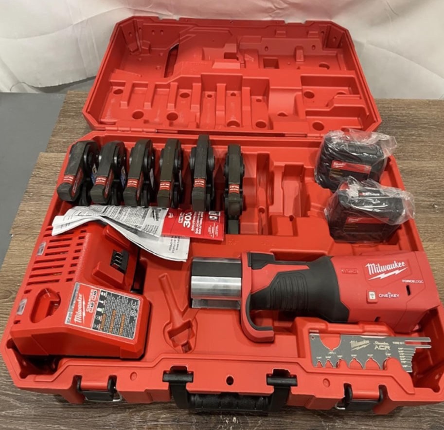 NEW Milwaukee Tool 2922-22 M18 Force Logic Press Tool With One-Key Kit w 1/2 In.
