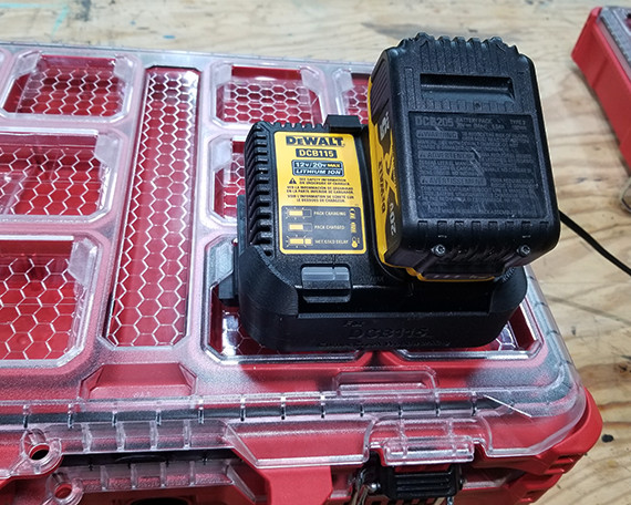 Packout Mount for Dewalt DCB115 (Charger Not Included)