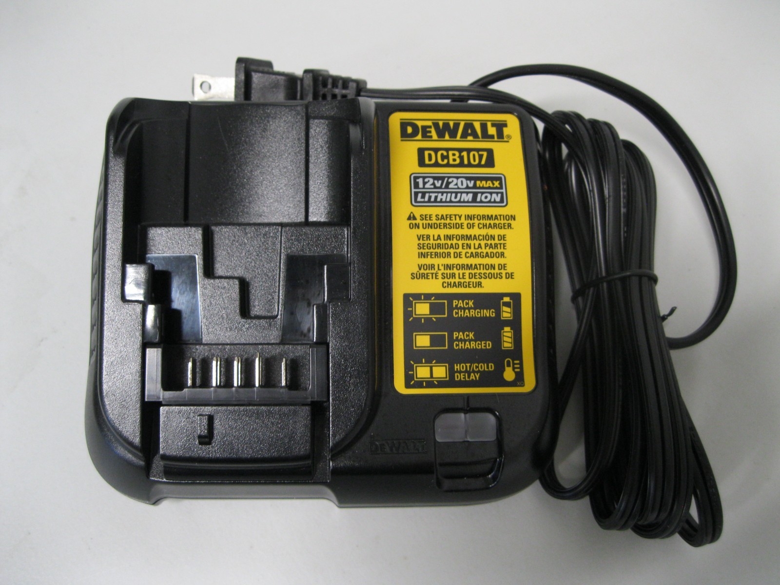 New Dewalt DCB107 12V & 20V Max Li-ion Battery Charger Replaces DCB112 , DCB100