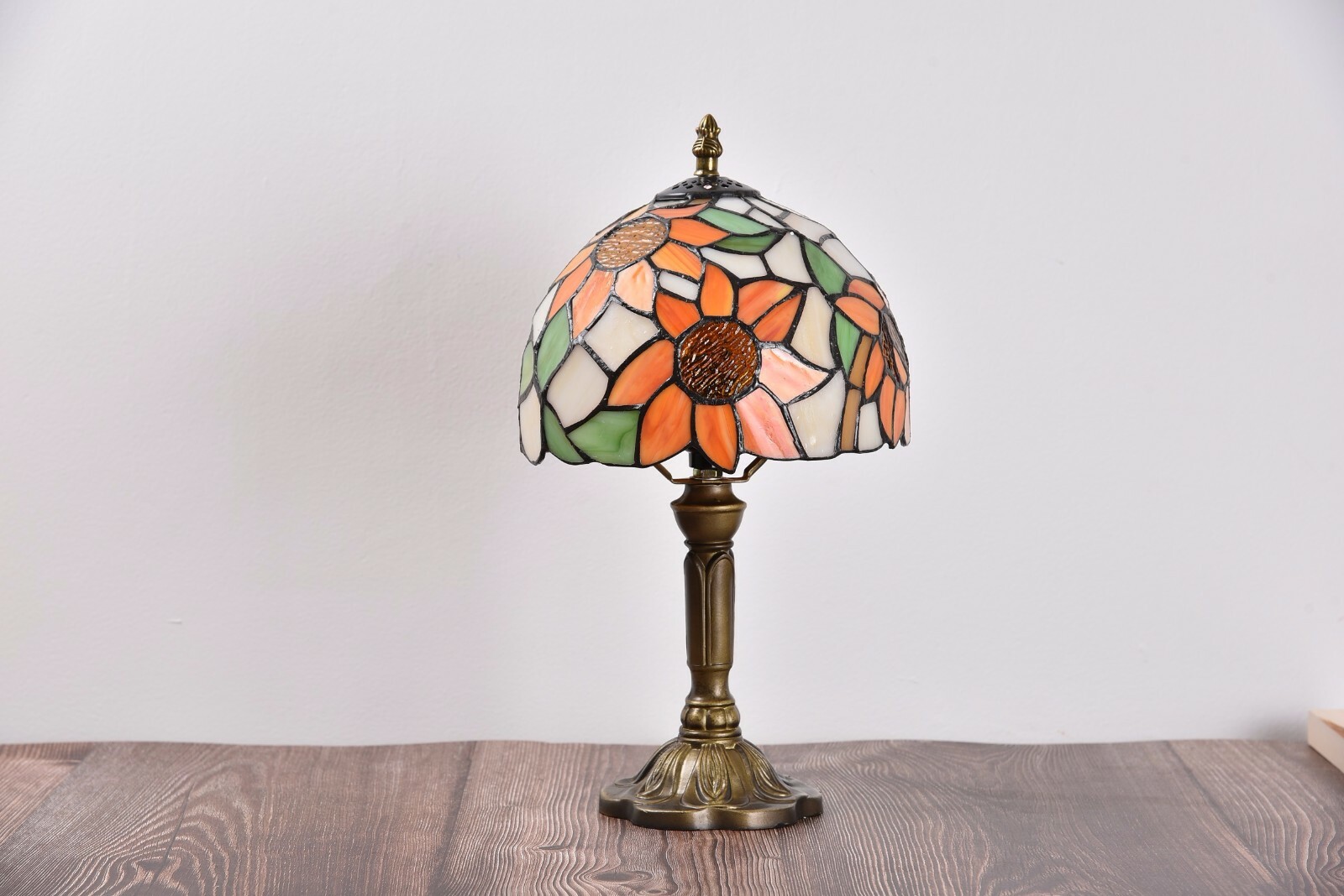 Retro Tiffany Table Lamp Sunflower Style Stained Glass Bedside Lamp H 18″ H 14″