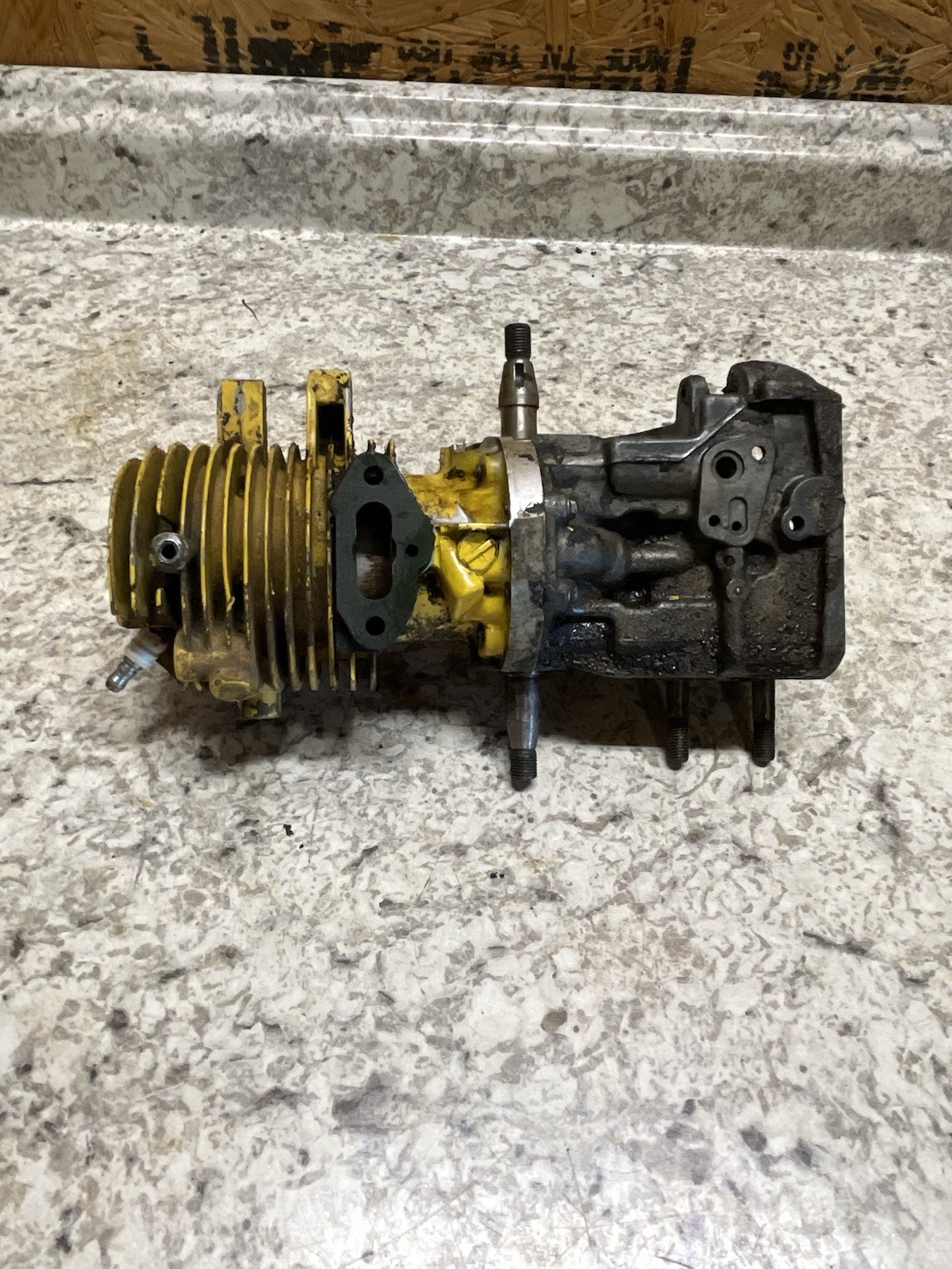 OEM Vintage McCulloch Chainsaw Engine, Untested, Unknown Model, Spins Freely