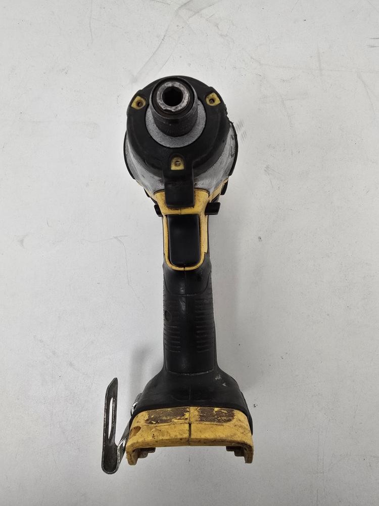 20V MAX 1/4″ Impact Driver DCF885B Tool-Only (P08038039)