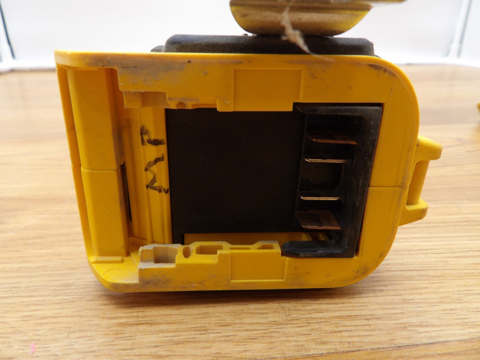 DeWalt Impact Driver DCF885 20V MAX 1/4″ Cordless & Dewalt 1/2″ Drill-READ!!!!