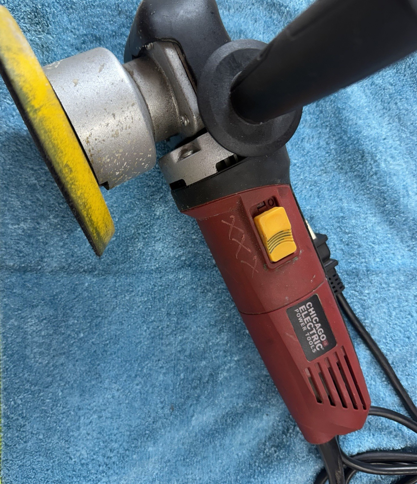 Chicago Electric 10 in Corded Rotary/Circular Polisher Buffer, Red/Black/Yellow