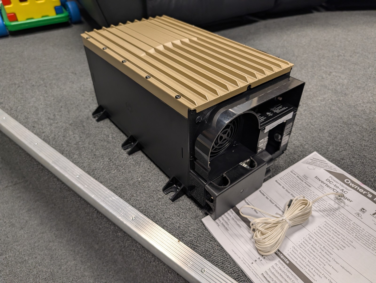 Tripp Lite mrv2012ul 2000w Inverter/Charger 12v UPS Hardwired