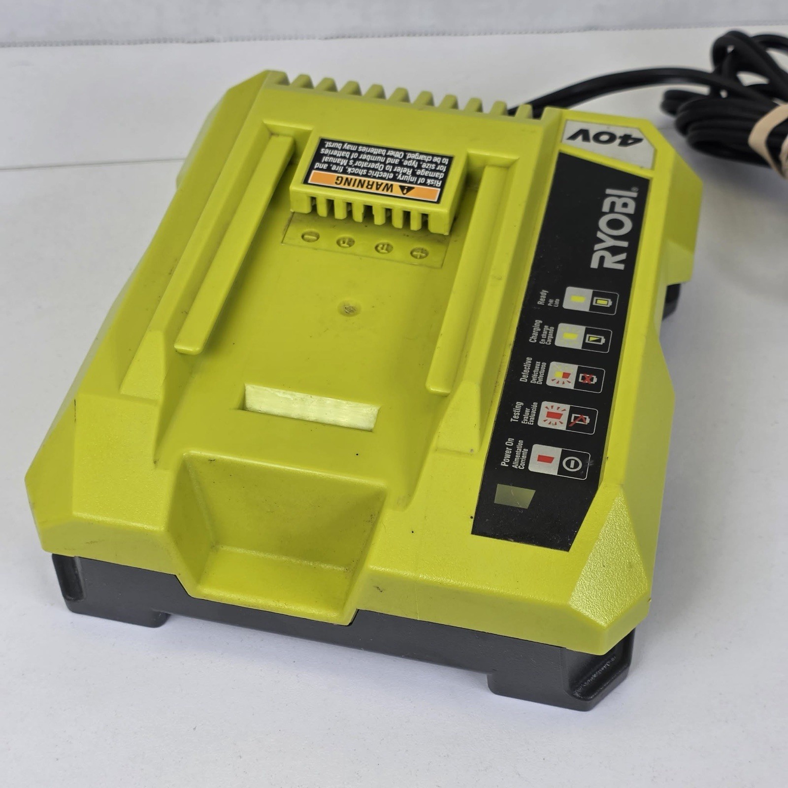 Ryobi OP401 40-volt lithium-ion rapid battery charger