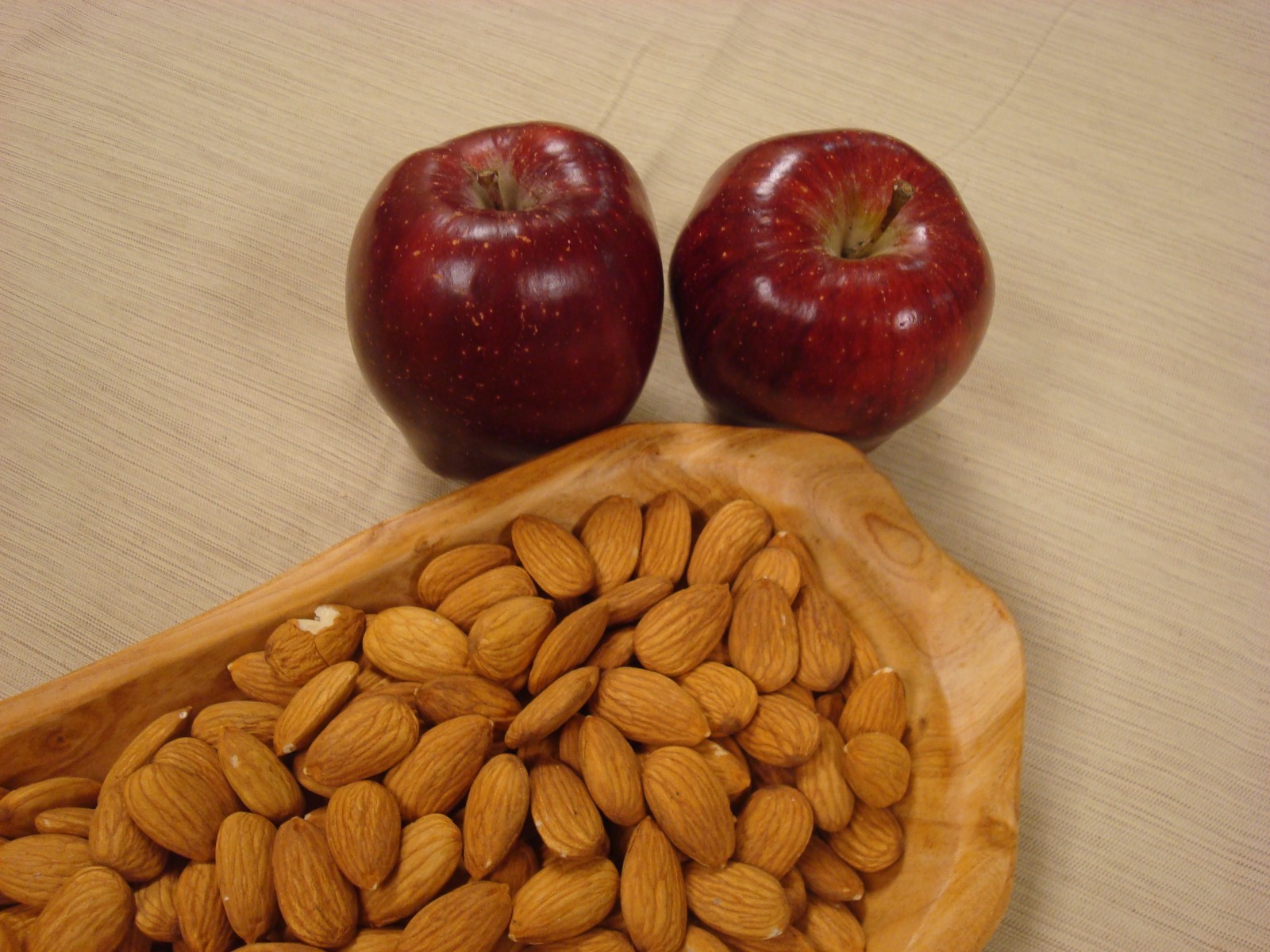 Shelled Raw Almonds NOT PIECES Fresh Resealable Bag 11 oz. to 25 lbs.Agro Sun