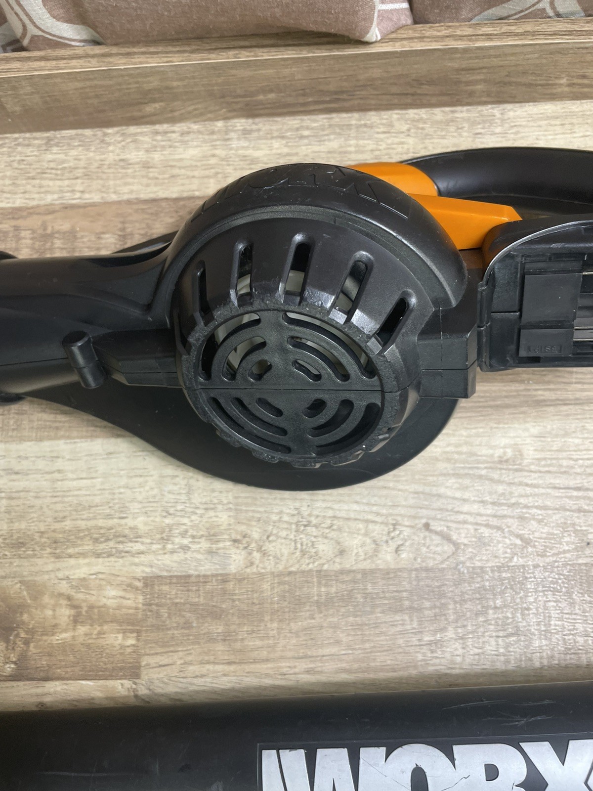 WORX Cordless Leaf Blower, Electric Blowers for Lawn Care with 120 MPH & 3.5 LBS