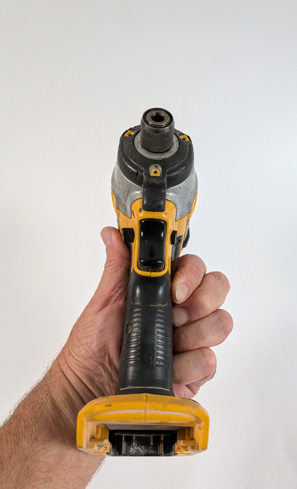 DeWALT DCF885 20V Max 1/4″ Impact Driver – Bare Tool FOR PARTS ONLY SEE VIDEO