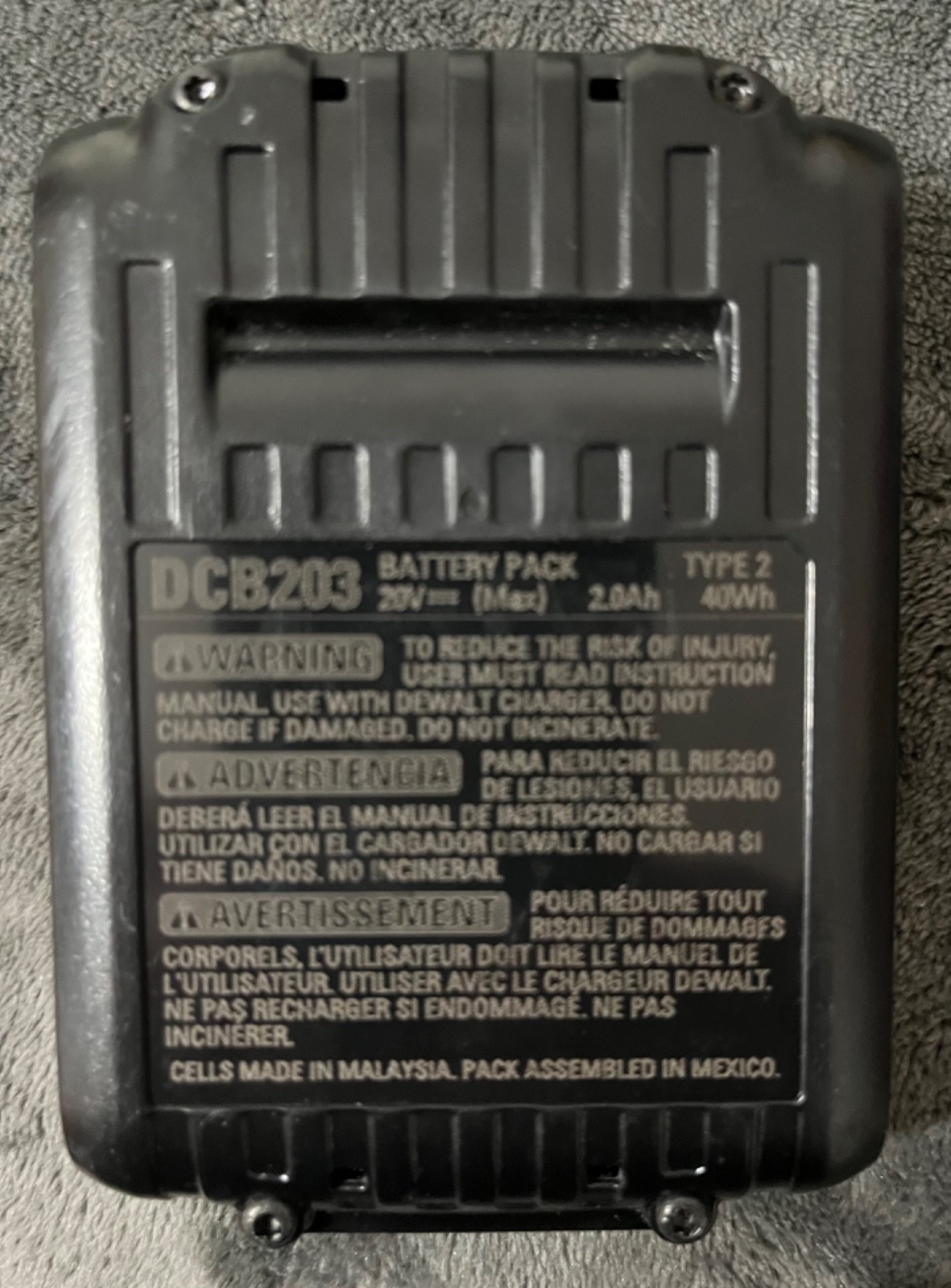 DEWALT NEW DCB203 BATTERY, DCB1104 CHARGER, 25′ DEWALT LED TAPE, FREE DEWALT BAG