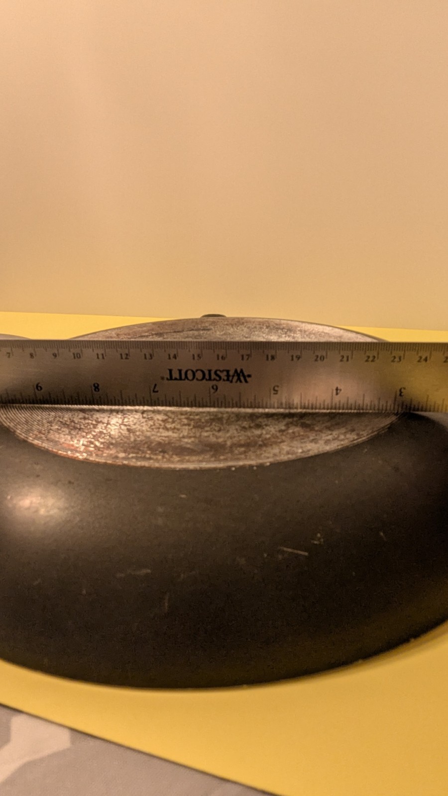 Brand ? Un-Flat SHALLOW Texture Coated 12″ Frypan & Lid. But Much Life Left