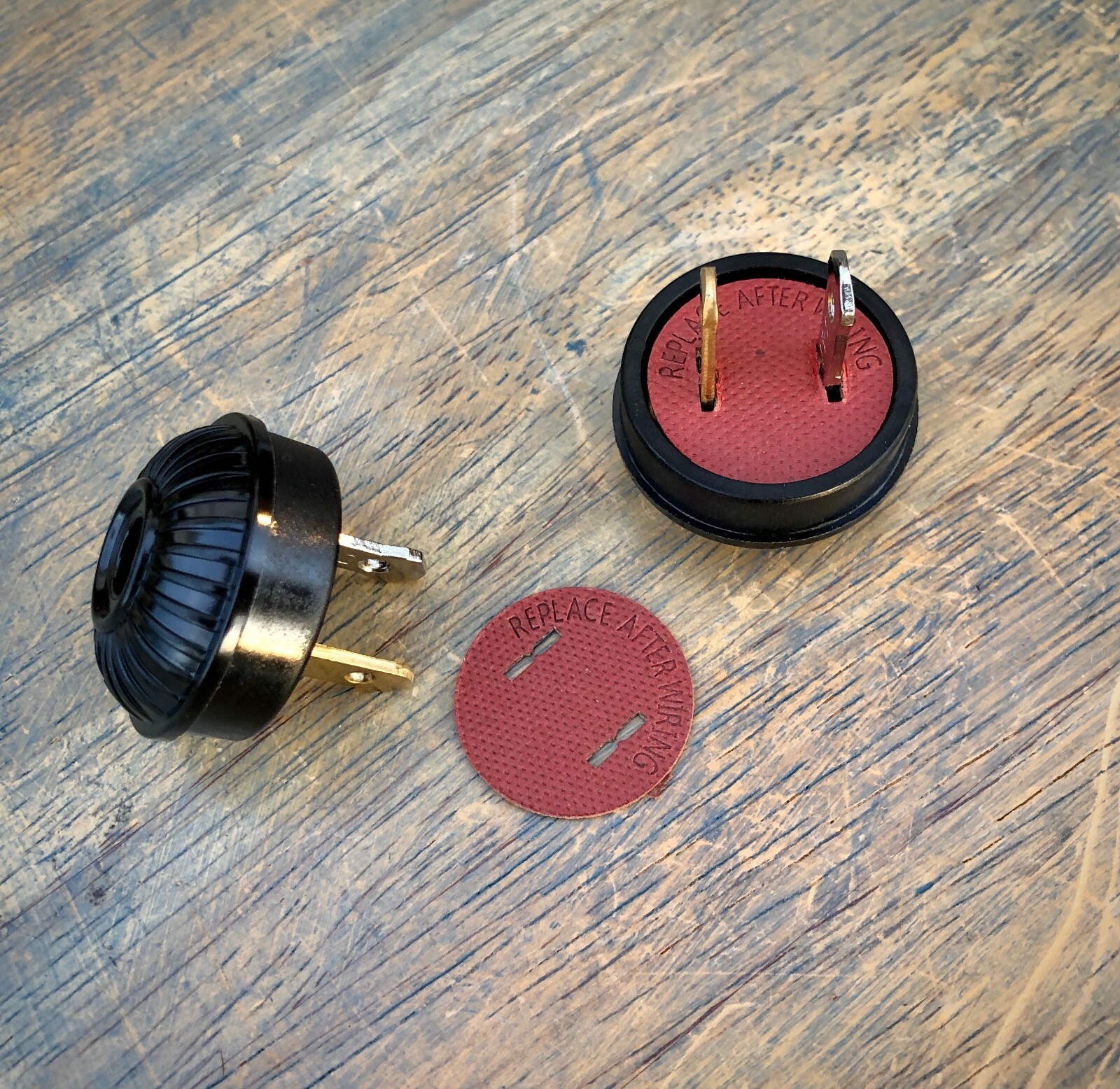 Vintage Style Acorn & Oak Electrical Plug – Bakelite Replica antique cord rewire
