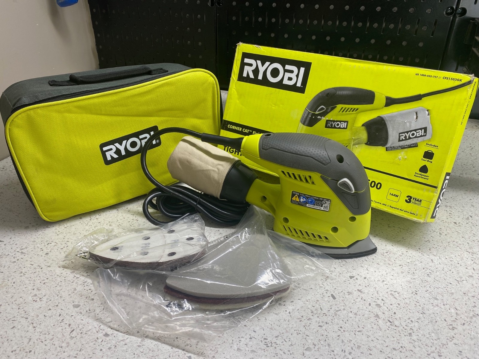 Ryobi 1.2 Amp Corner Cat Sander – CFS1503GK (Corded)