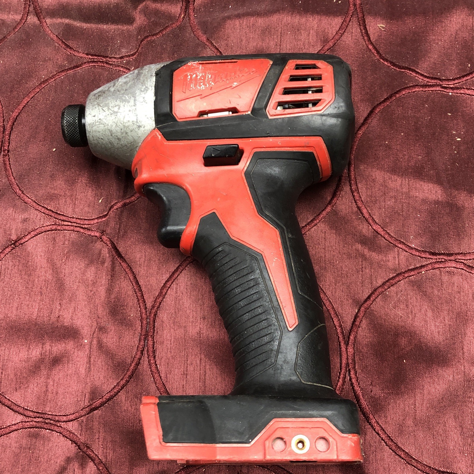 Milwaukee 2656-20 1/4″ M18 Cordless Battery Hex Impact Driver 18 Volt 18V (LOOK)