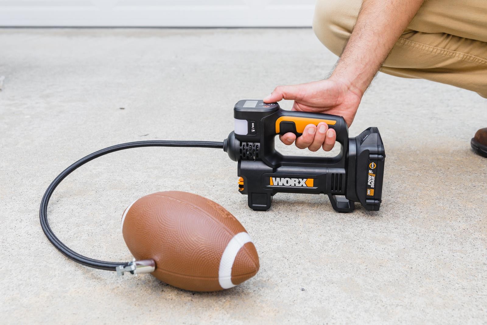 WX092L.9 Worx 20V Power Share Portable Air Pump Inflator – No Battery/Charger