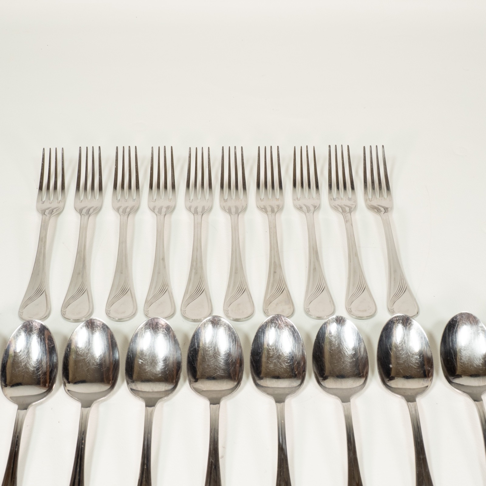 Mafil Vanstahl Unknown Pattern Stainless Steel Flatware Set of 35 Portugal