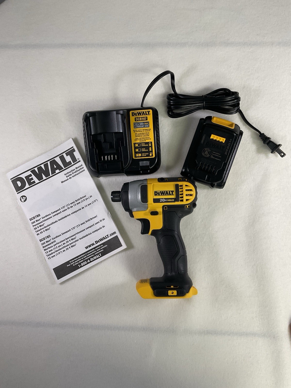 DeWalt 20V 1/4” Max Cordless Impact Driver/Drill DCF885 Includes Battery/Charger