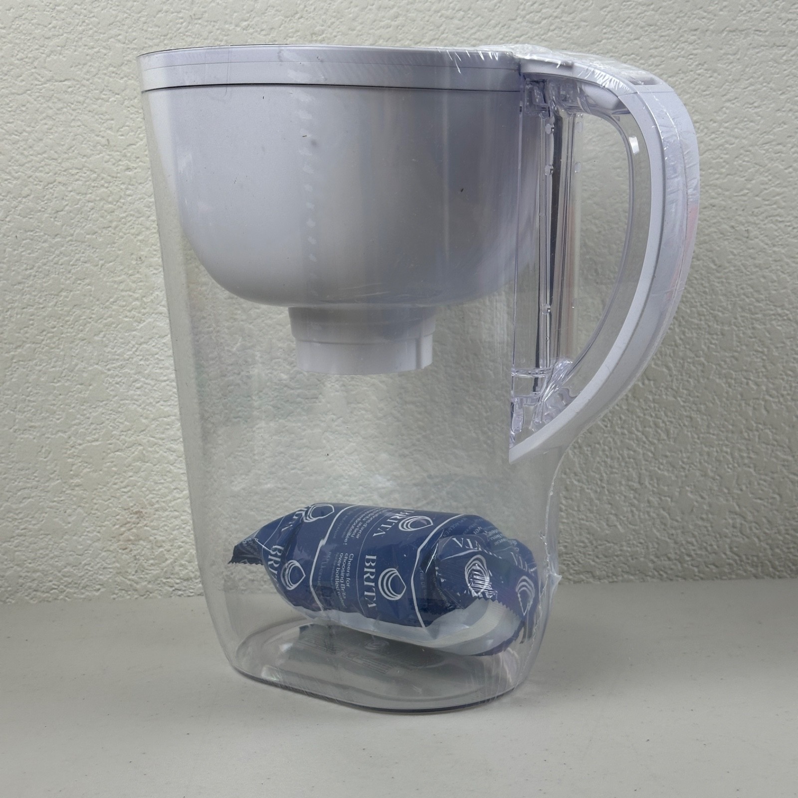 Brita Large 10-Cup Elite Water Filter Pitcher New Sealed White