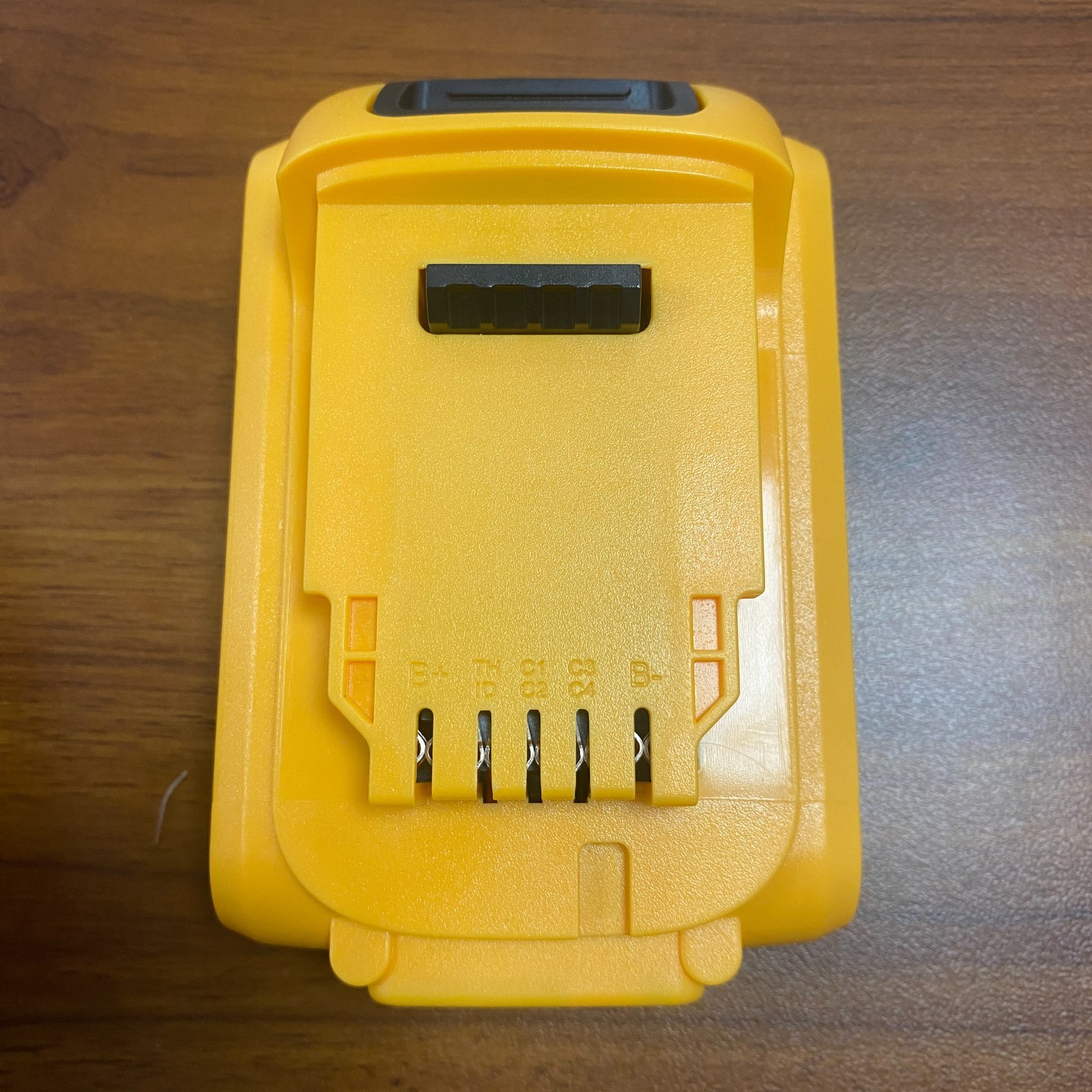 ✅ NEW 20 VOLT MAX FOR DEWALT 20V 2.5AH LITHIUM-ION COMPACT BATTERY DCB207 DCB203