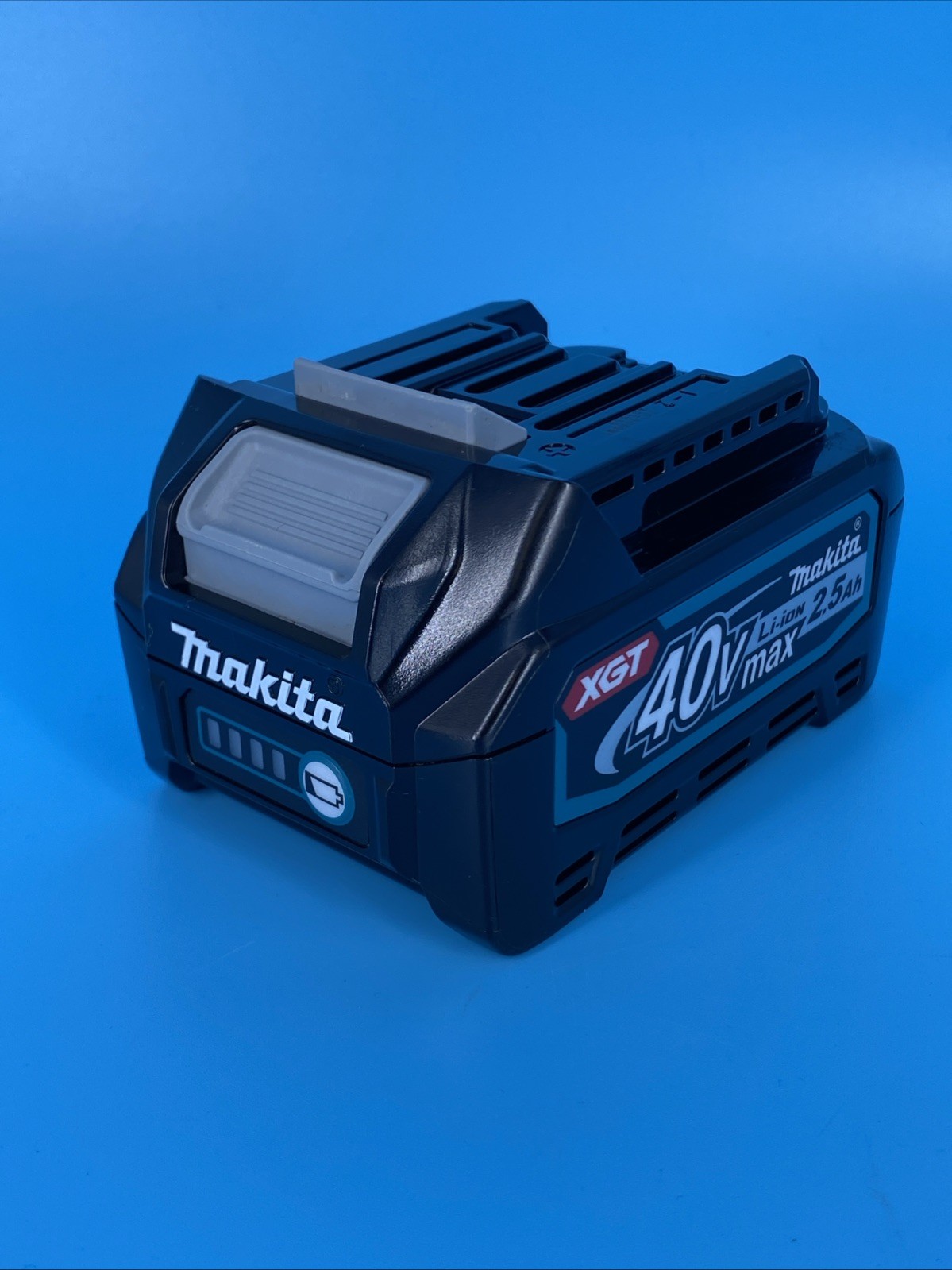 Makita XGT BL4025 40V Lithium-Ion Battery 2.5Ah Black BL4025 MPN 40V Li-Ion