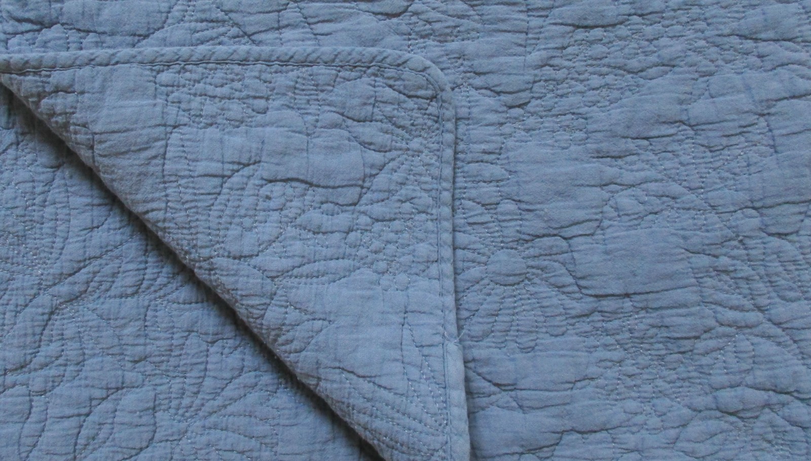 Shabby Chic Blue Cottage Quilted Placemats Rectangular 6Pc Set 13″ x 19″ Cotton