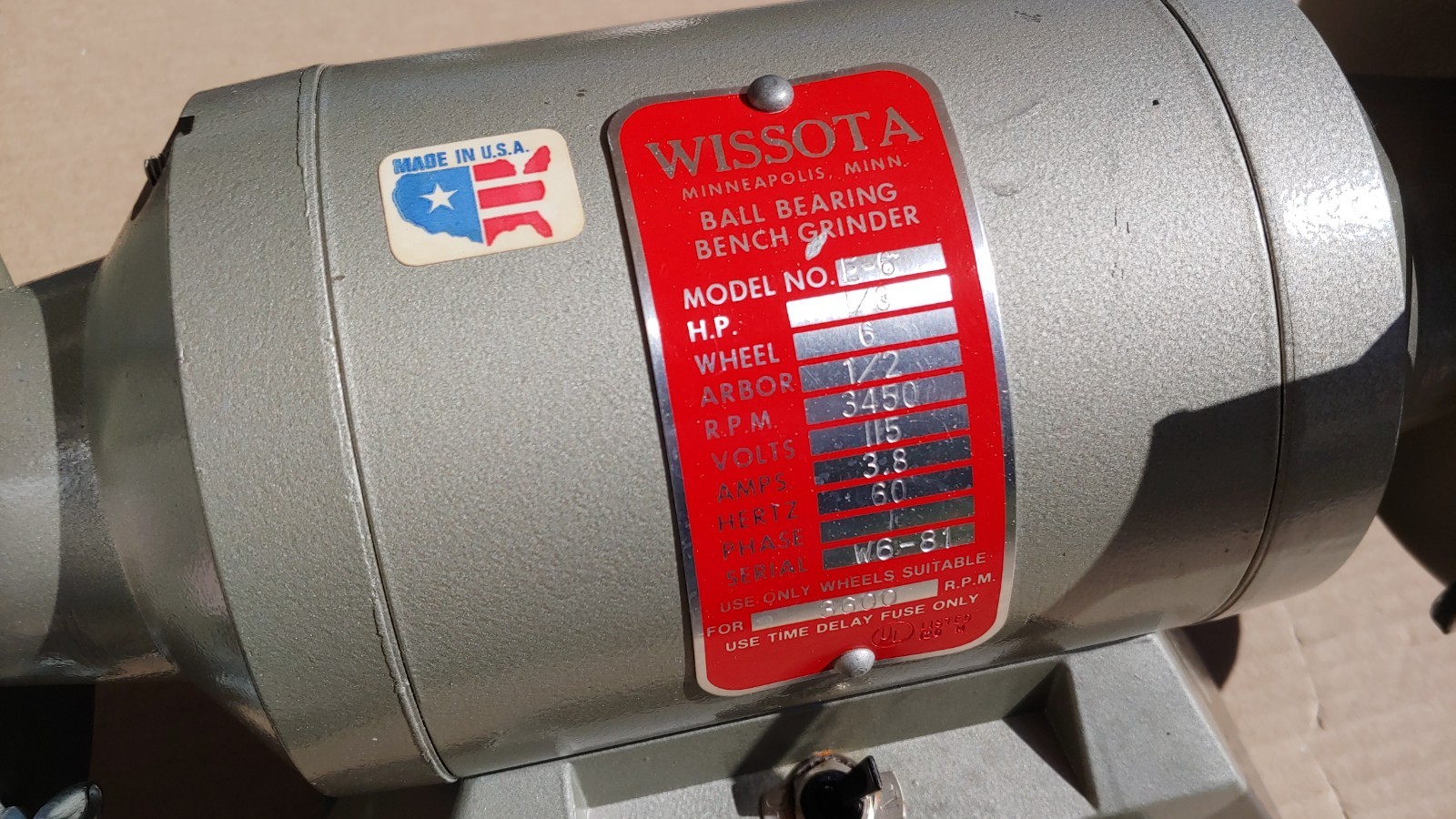 V[NTAGE WISSOTA BENCH GRINDER, E-6 USA 6″ WHEEL 1/3 HP 115 V