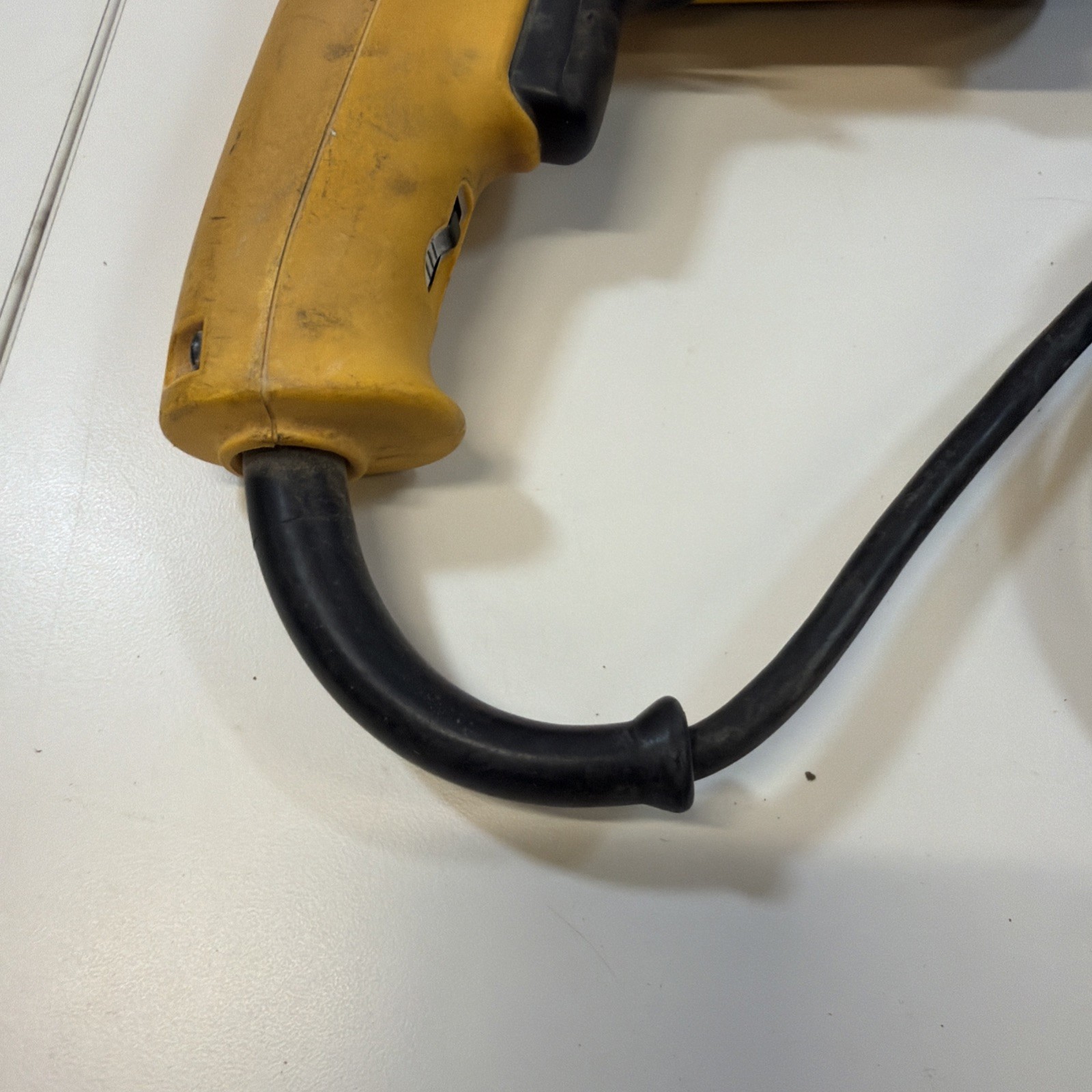 DeWalt DW251 VSR Drywall Screwdriver Corded 120V 6A 4000 RPM Screw Gun