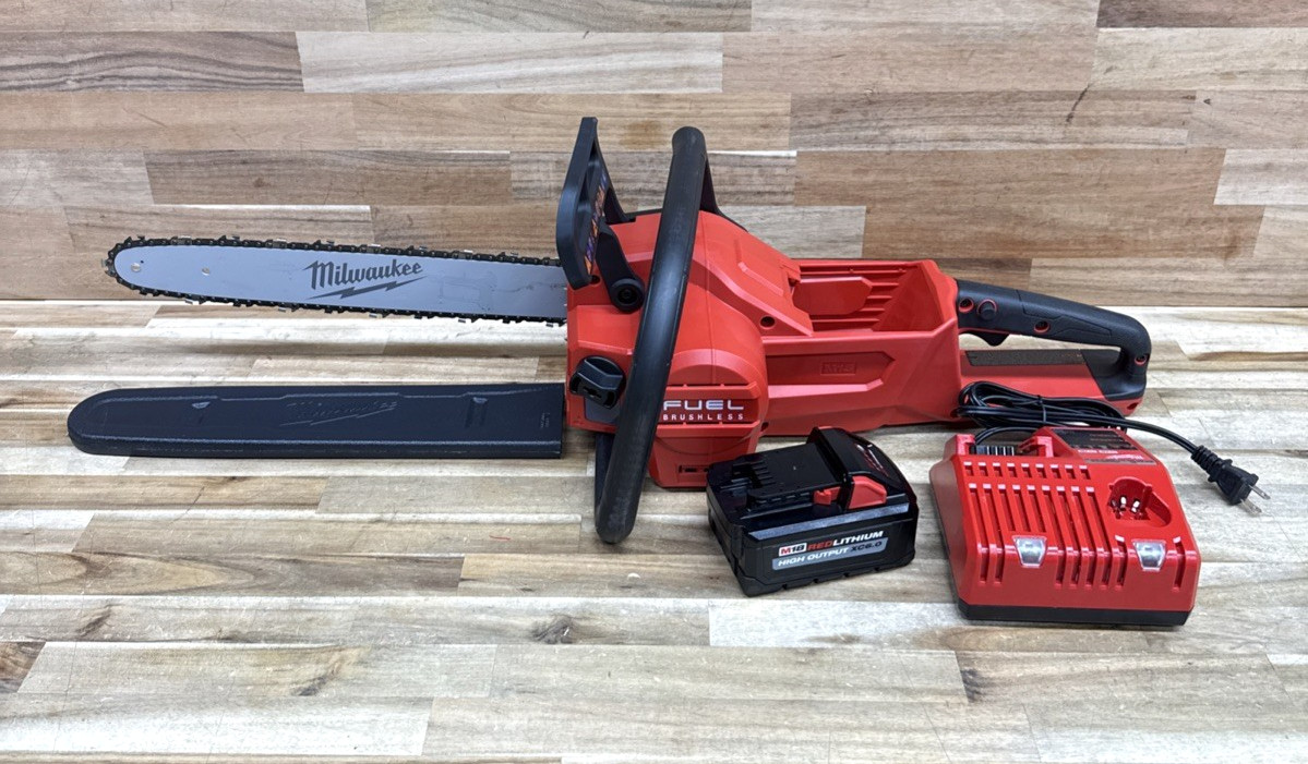 Milwaukee 2727-20 18V 16in. Chainsaw Kit – P2-20