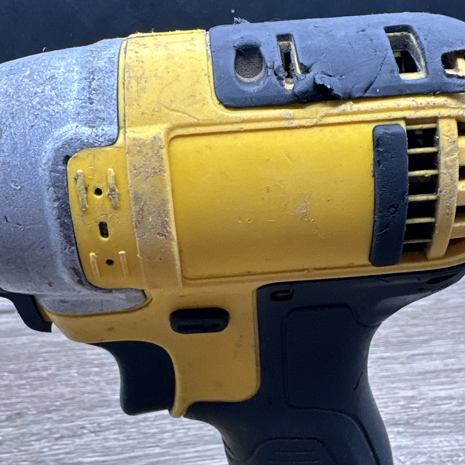 Dewalt DCF885 1/4 Impact Driver Drill Tool Only No Battery Or Charger