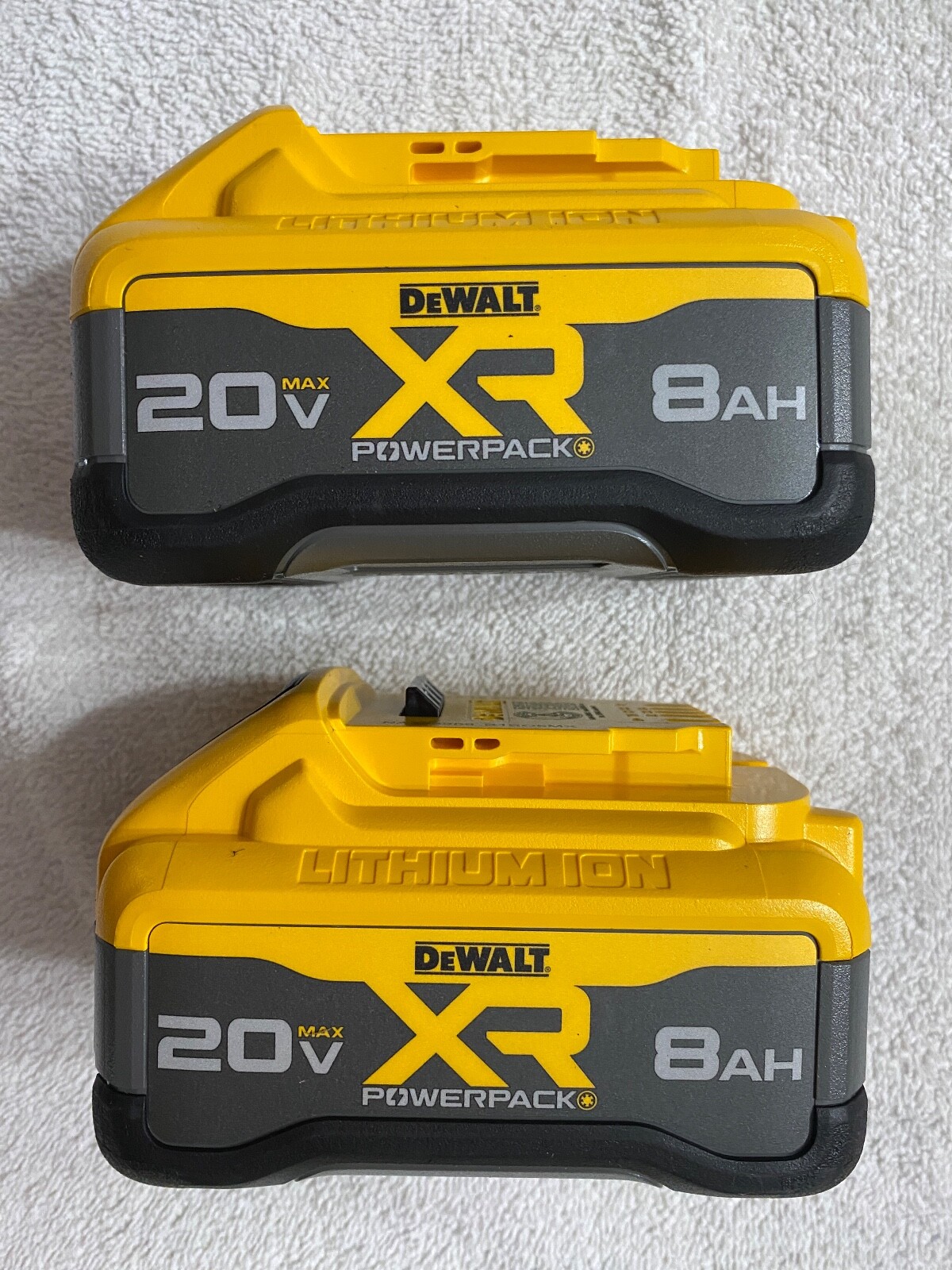 2 New Dewalt DCB2108 Powerpack 20V Max XR 8.0Ah Lithium Ion Batteries DCB2108-2