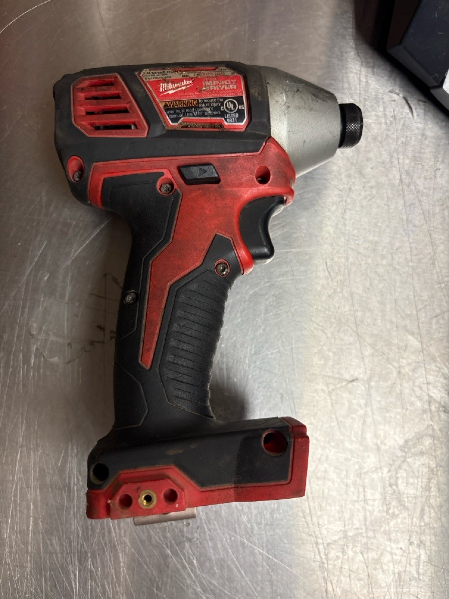 Used MILWAUKEE 2656-20 Cordless IMPACT DRIVER M18 18V Tool Only (QUC027707)