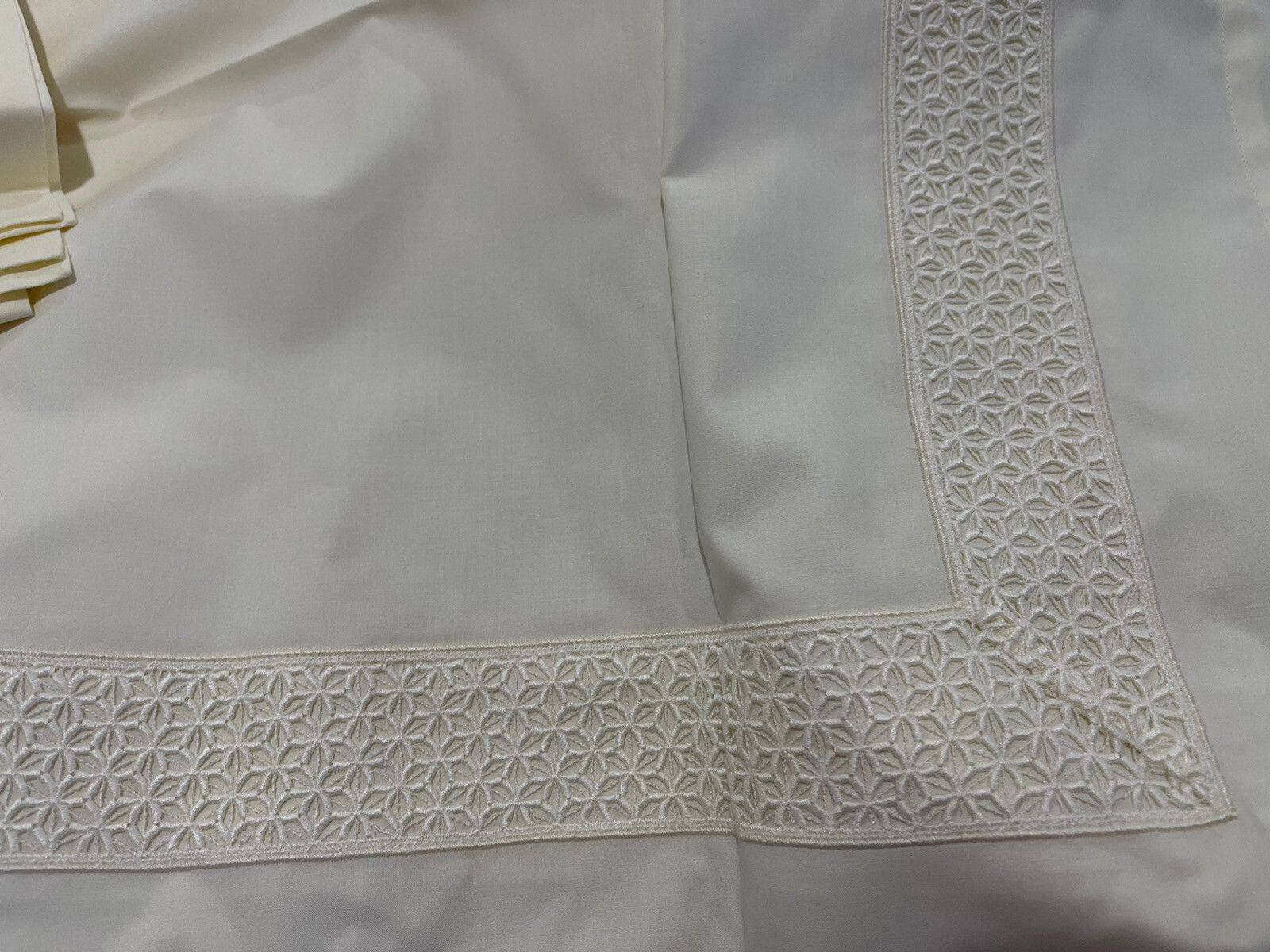 $700 Pratesi Italy New 1pc Euro Sham Origami Embroidery Ivory ONE
