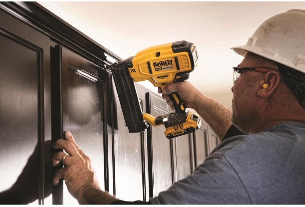 DEWALT 20V MAX* Cordless Brad Nailer, 18GA, Tool Only (DCN680B)