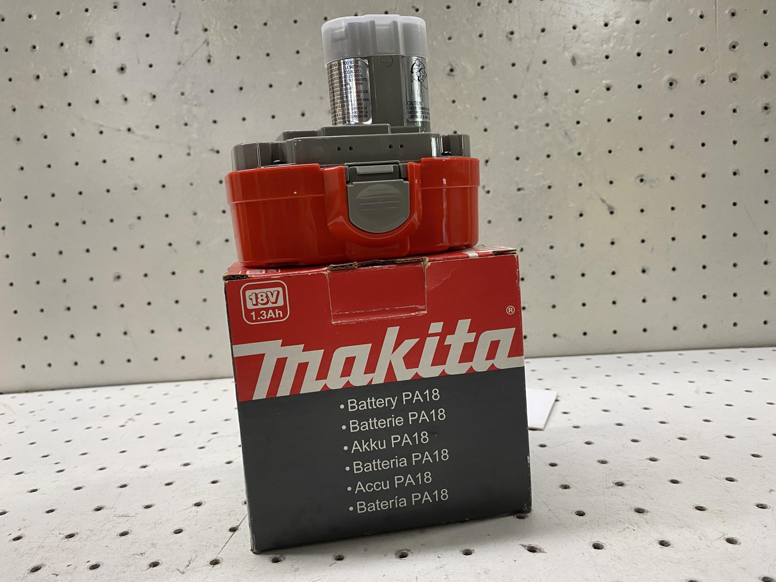 Makita PA18 18V 1.3Ah NiCd Battery Pack Red 1941073 Cordless Power Tool