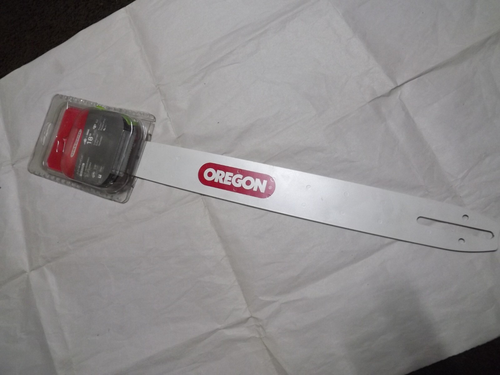 Oregon 540394 18″ Oregon Bar & Chain Combo. 3/8″ Pitch,.062 Fits Several Brands