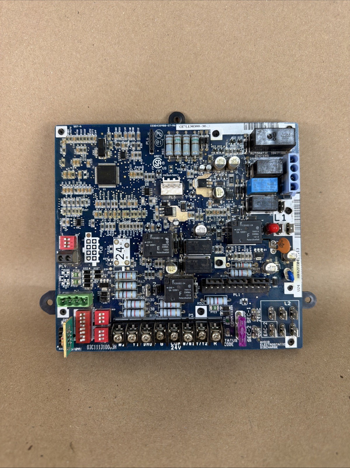 OEM-Bryant HK42FZ043 CEPL130988-30-R Furnace Circuit Board (B2)