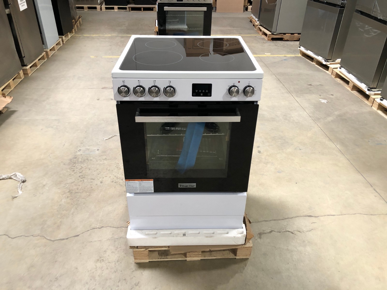 24 in. Electric Range, 4 Burners, White (OPEN BOX, COSMETIC IMPERFECTIONS)