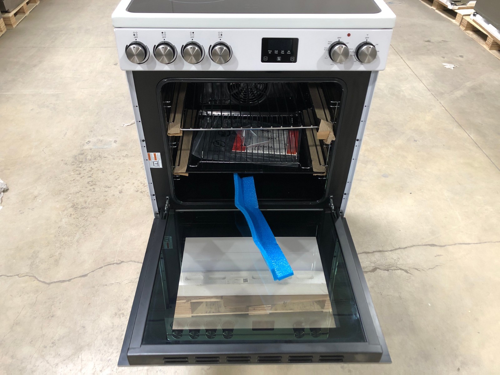 24 in. Electric Range, 4 Burners, White (OPEN BOX, COSMETIC IMPERFECTIONS)