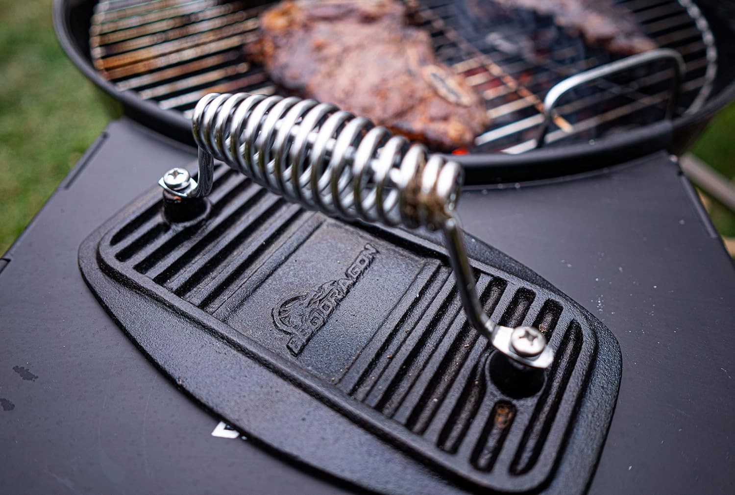 Cast Iron Grill Press – Heavy Duty 2.9 lb Burger Bacon & Panini Press – Pre