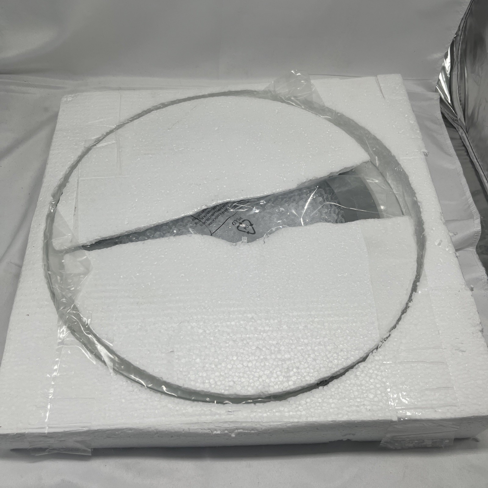 Kichler 14”/ 14.2-in chrome LED Dimmable flush mount Kitchen light 0760191