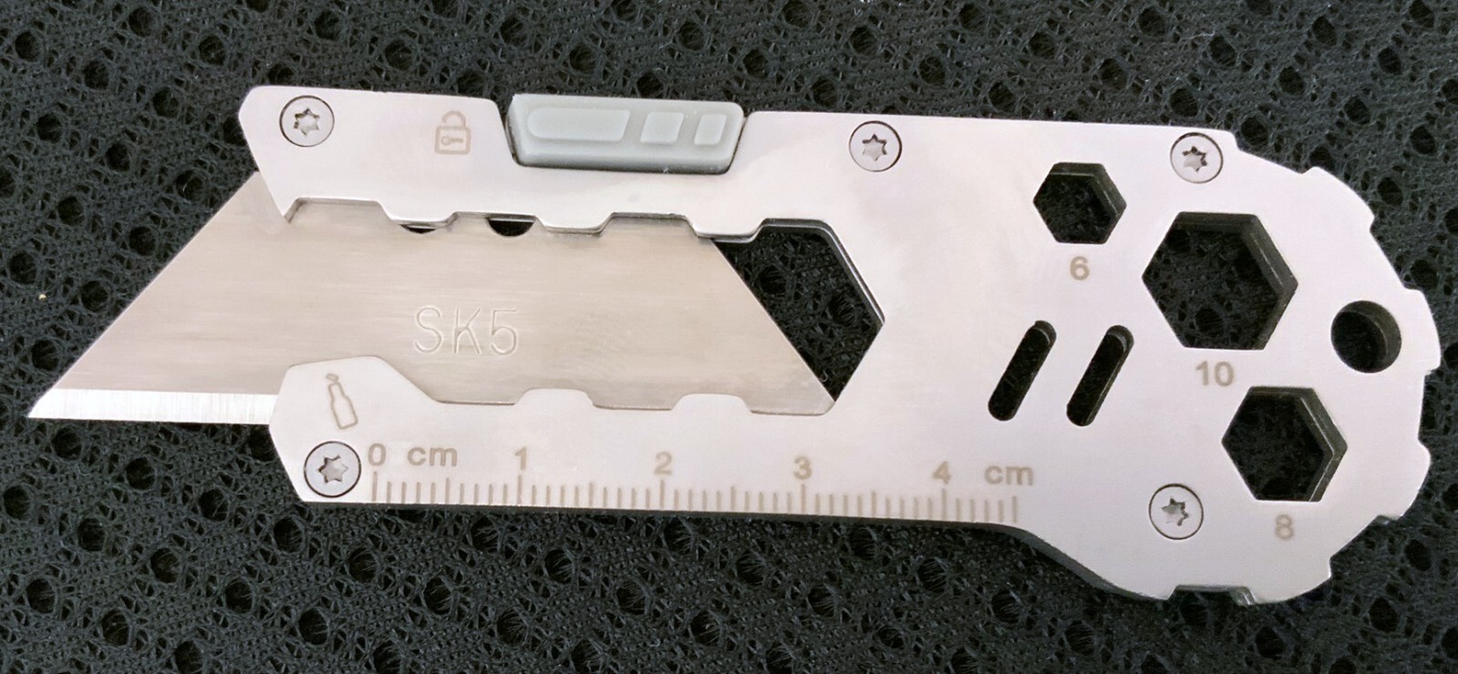 Outdoor Keychain (Octagon) SK5 Multi Tool EDC Wrench Box Cutter Utility Knife
