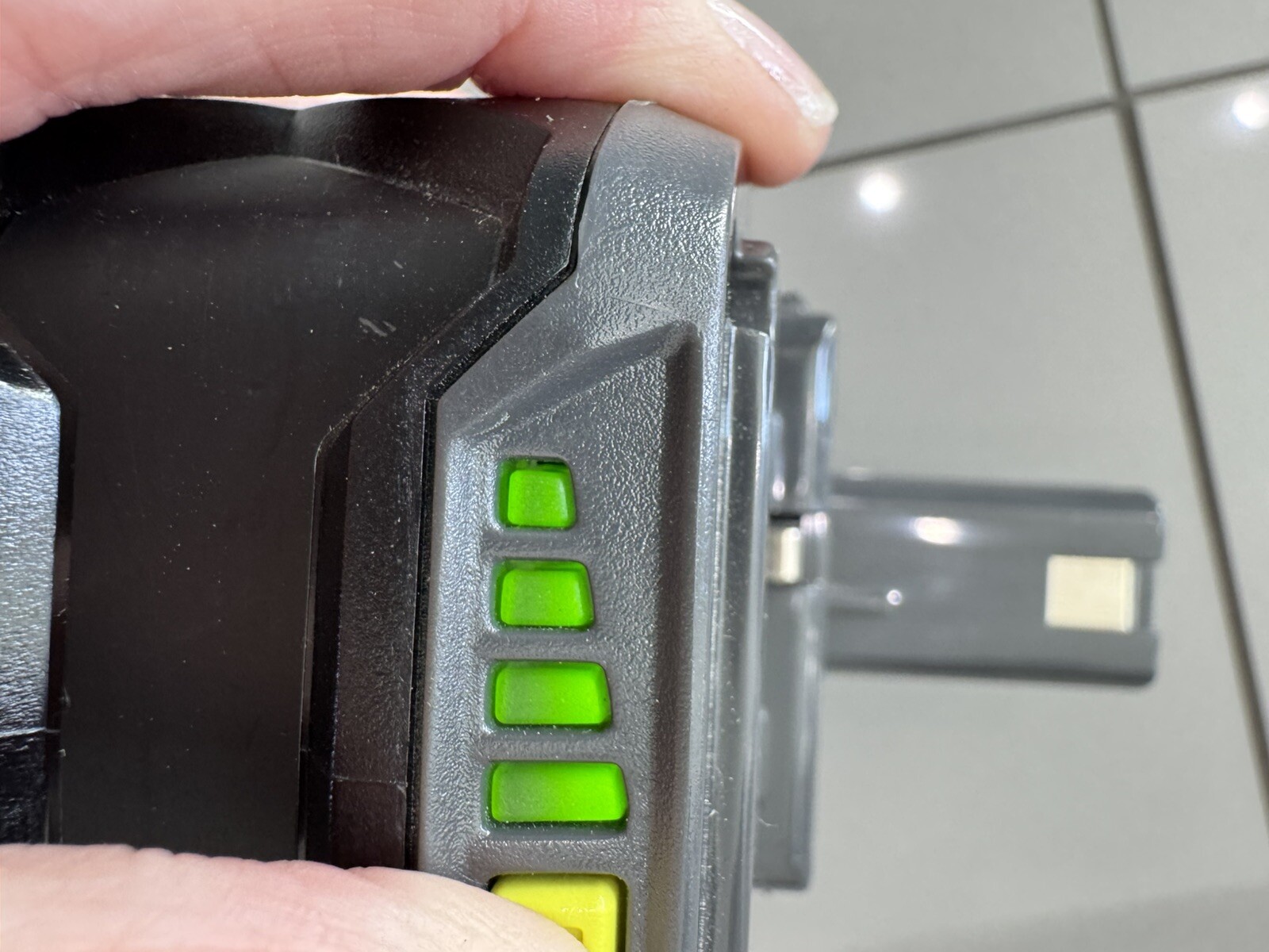Ryobi One+ 18V Lithium High Performance 4Ah Battery P197