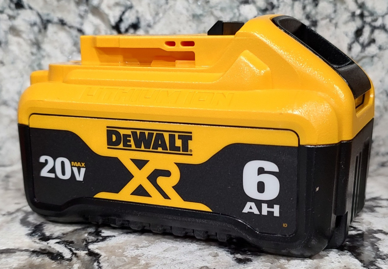 DEWALT DCB206 20V Max XR Lithium-Ion 6.0Ah BATTERY – GENUINE REAL DEAL