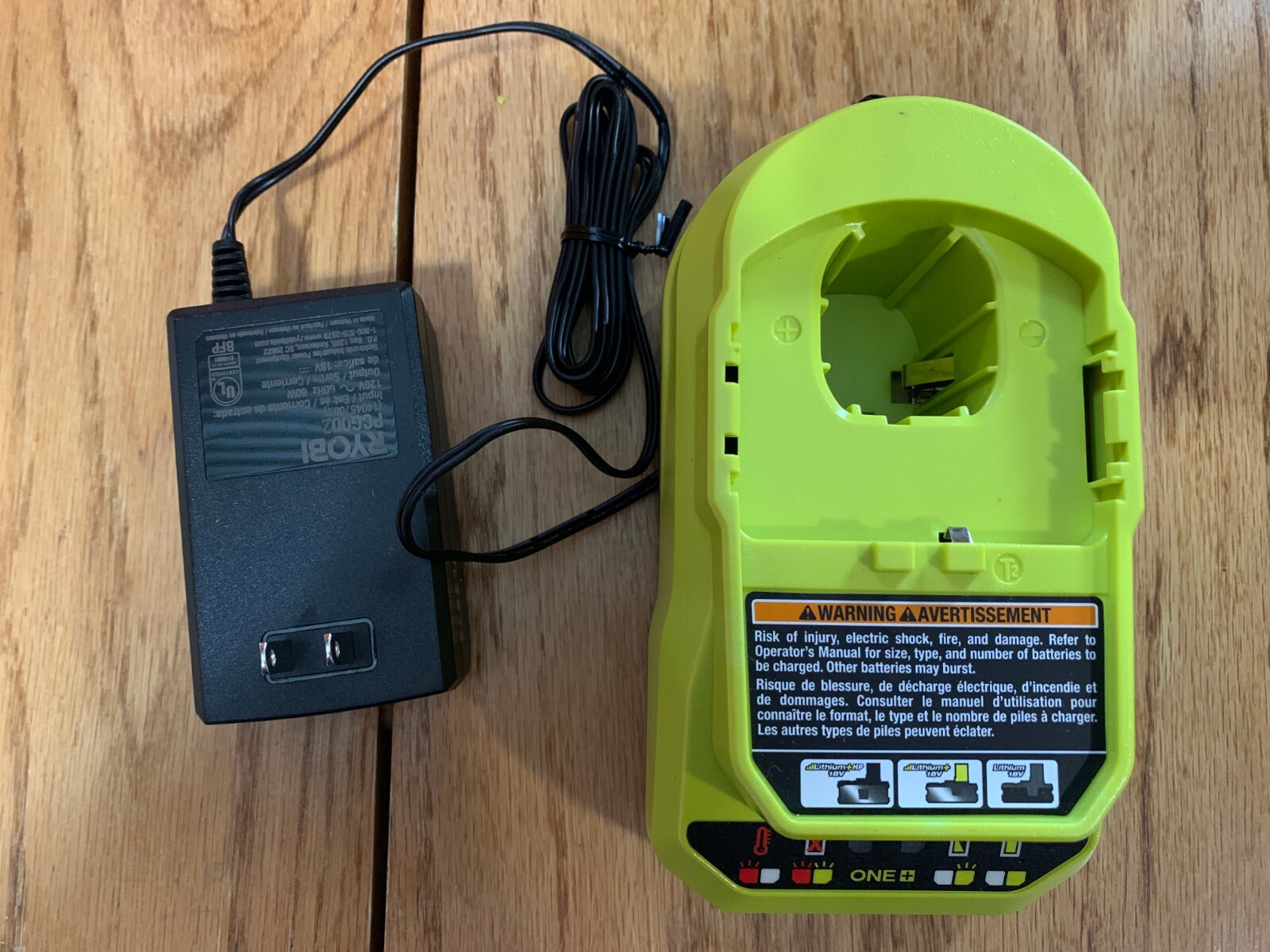 RYOBI 18v BATTERY CHARGER, factory reconditioned, PCG002