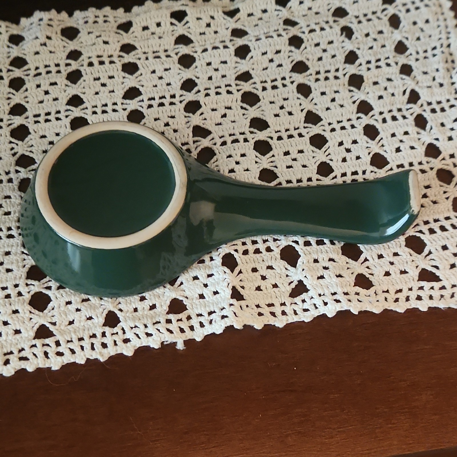 Green Solid Ceramic Spoon Rest Traditional Food Theme Less Than 10 in