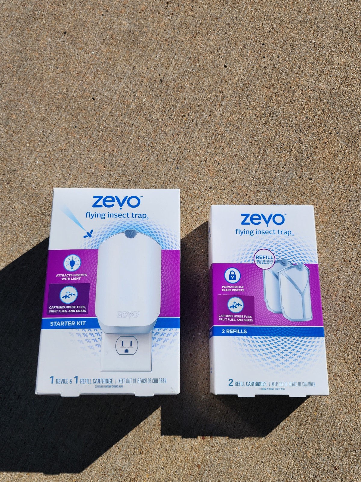 Zevo Flying Insect Trap 1 Device & 1 Box Of 2 New Refills NEW